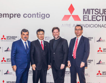 De izq a der. Pedro Ruiz, Masami Kusano, C. Latre y Masahiko Konishi