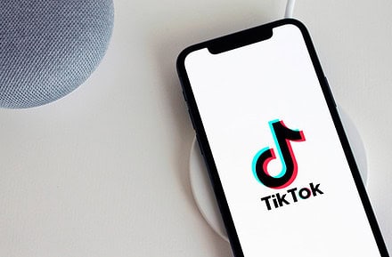tiktok smartphone